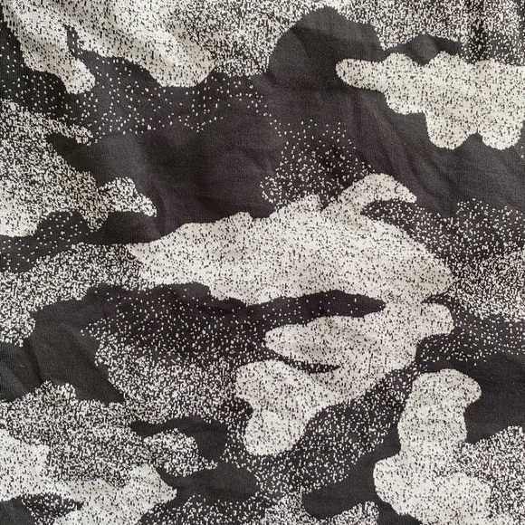 Lululemon All Yours T-Shirt (Heritage Speckle Camo Jacquard Black Rhino Grey) - Picture 5 of 9